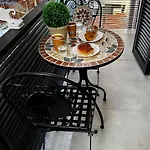 Cozzolino House's Bed & Breakfast 4*